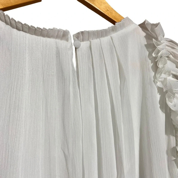 White House Black Market Micro Pleated Shell Tank In ERUC Size Medium - Picture 7 of 10